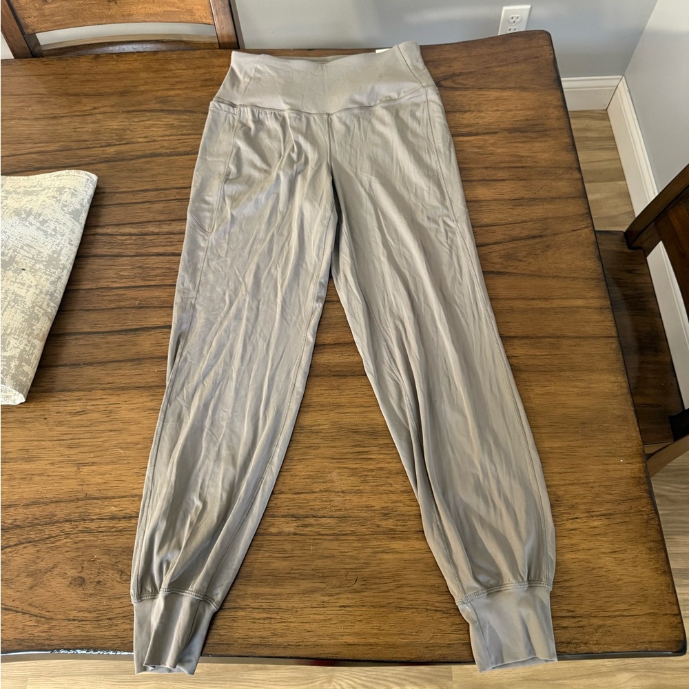 Women’s CALIA Energizer Joggers Size Small NWT - Picture 2 of 5